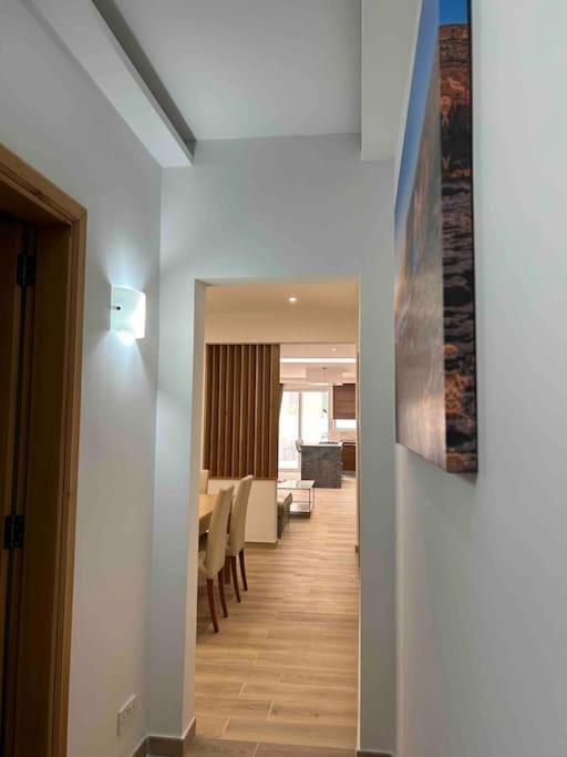 Appartamento A Flat In The Heart Of Bugibba St. Paul's Bay Esterno foto